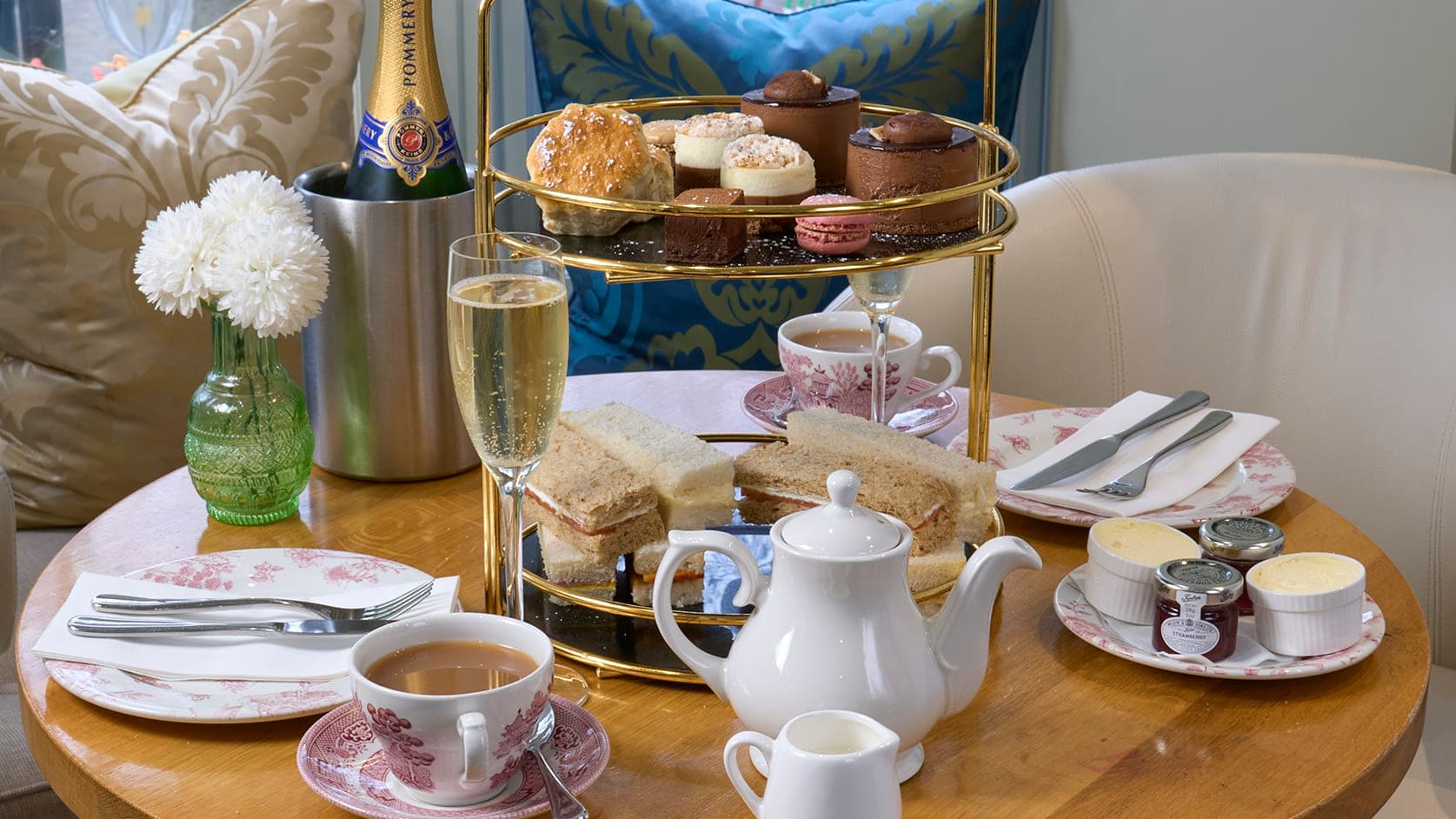 Bubbly Afternoon Tea for Two with a View